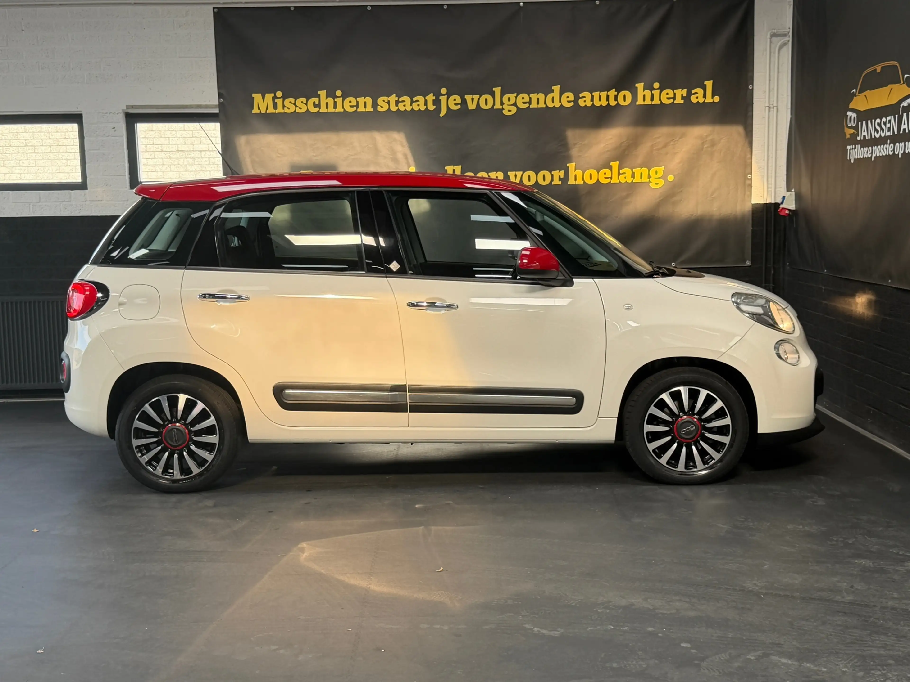 Fiat 500L 0.9 TwinAir Urban Edition | PDC | Airco | NL Auto — photo 26