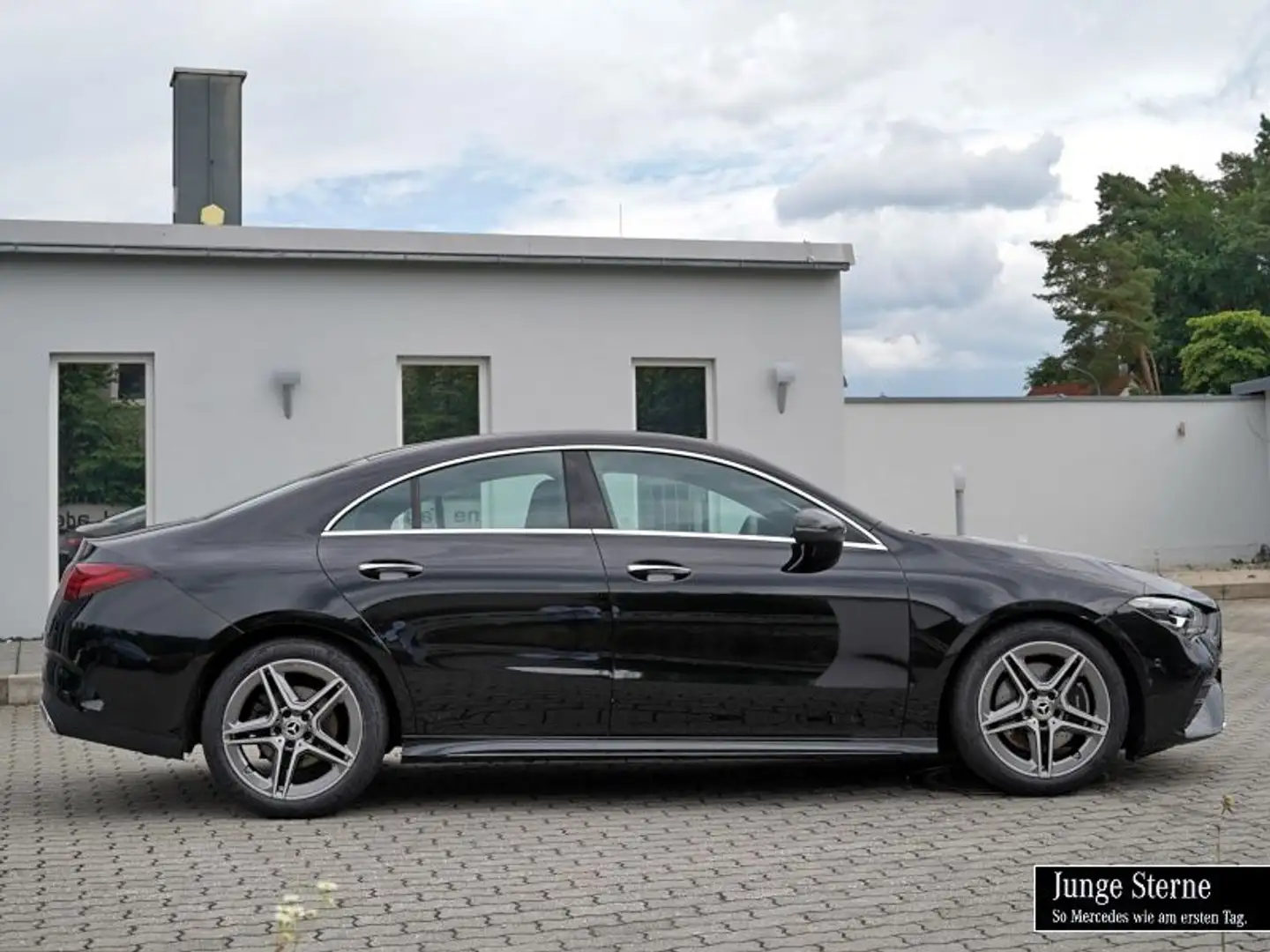 Mercedes-Benz CLA 200 AMG AMBIENTE+KAM+WINTER+18''+DAB+VZ-ASSI Schwarz - 2