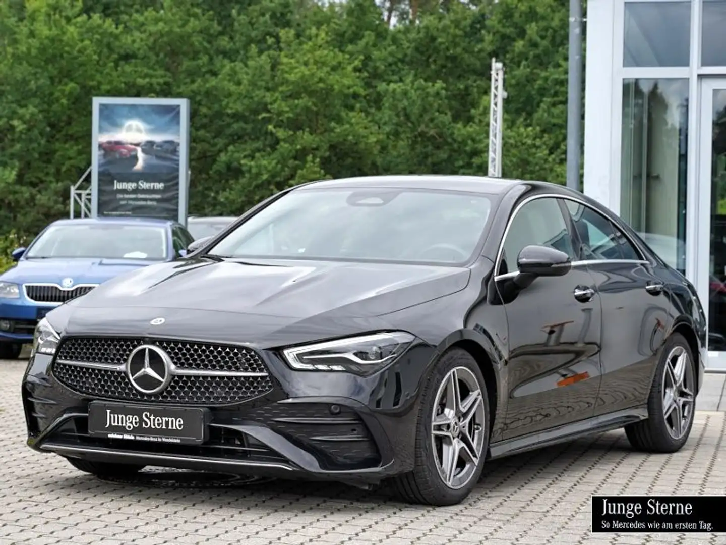 Mercedes-Benz CLA 200 AMG AMBIENTE+KAMERA+KEYLESS+WINTER+18'' Schwarz - 2