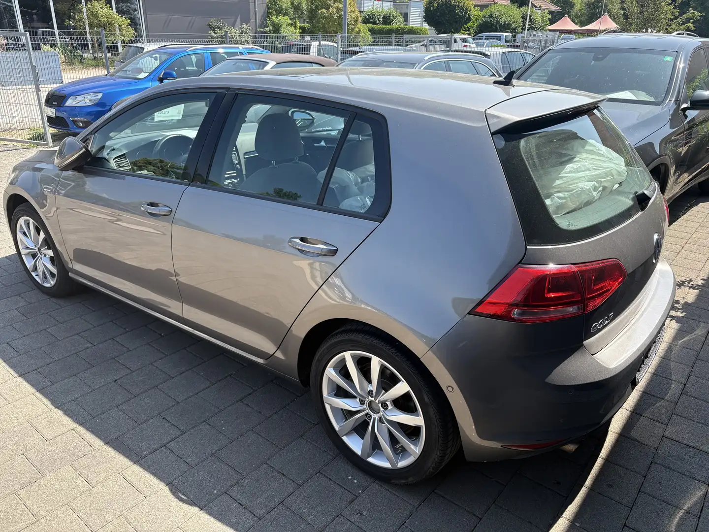 Volkswagen Golf Highline BMT Gris - 2