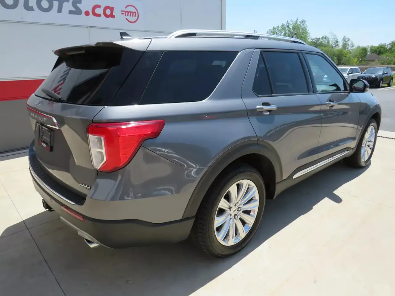 Ford Explorer снимка Ford Explorer