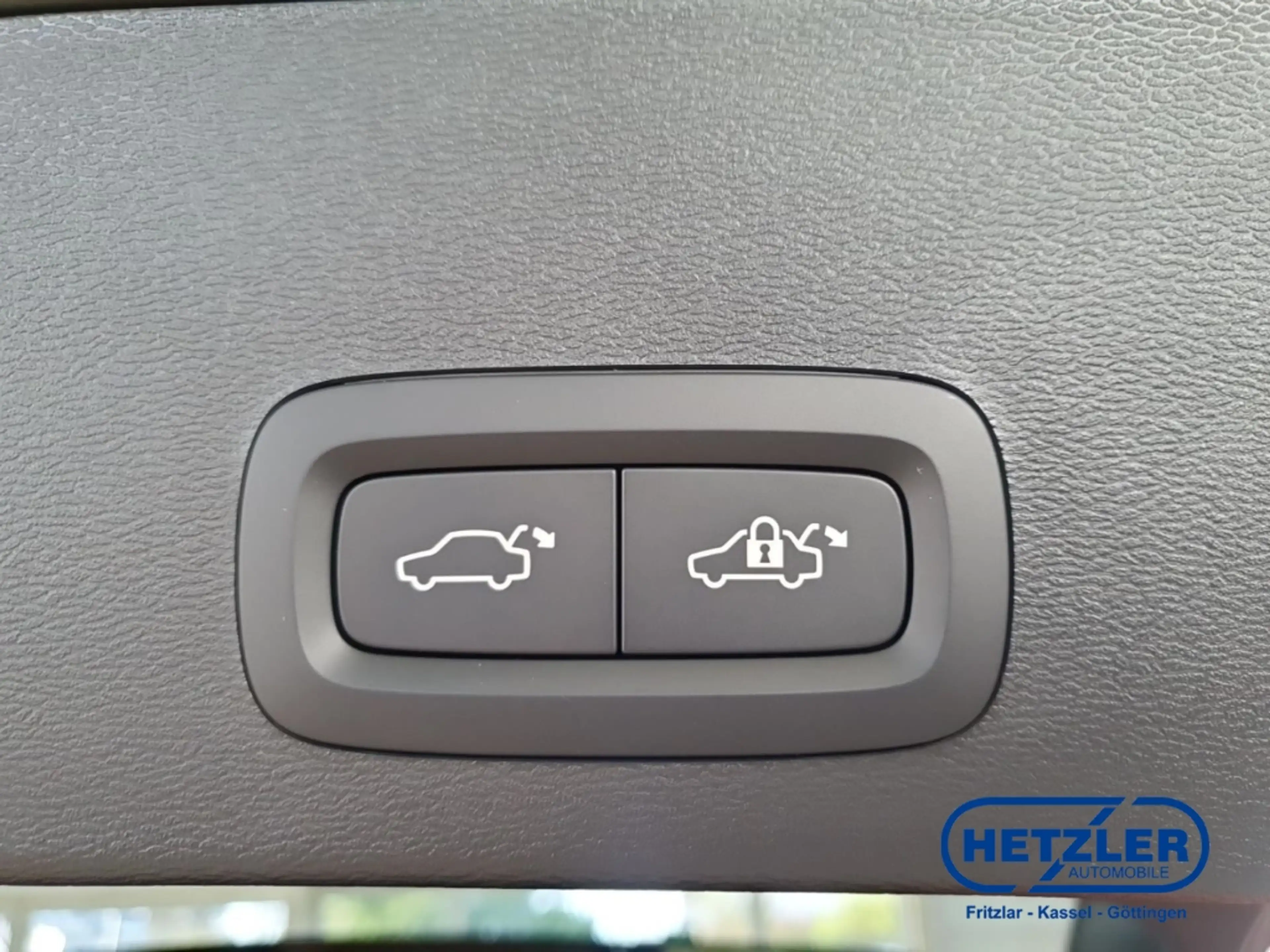 Volvo EX40 Single Extended Range RWD Ultra StandHZG Digitales — photo 15