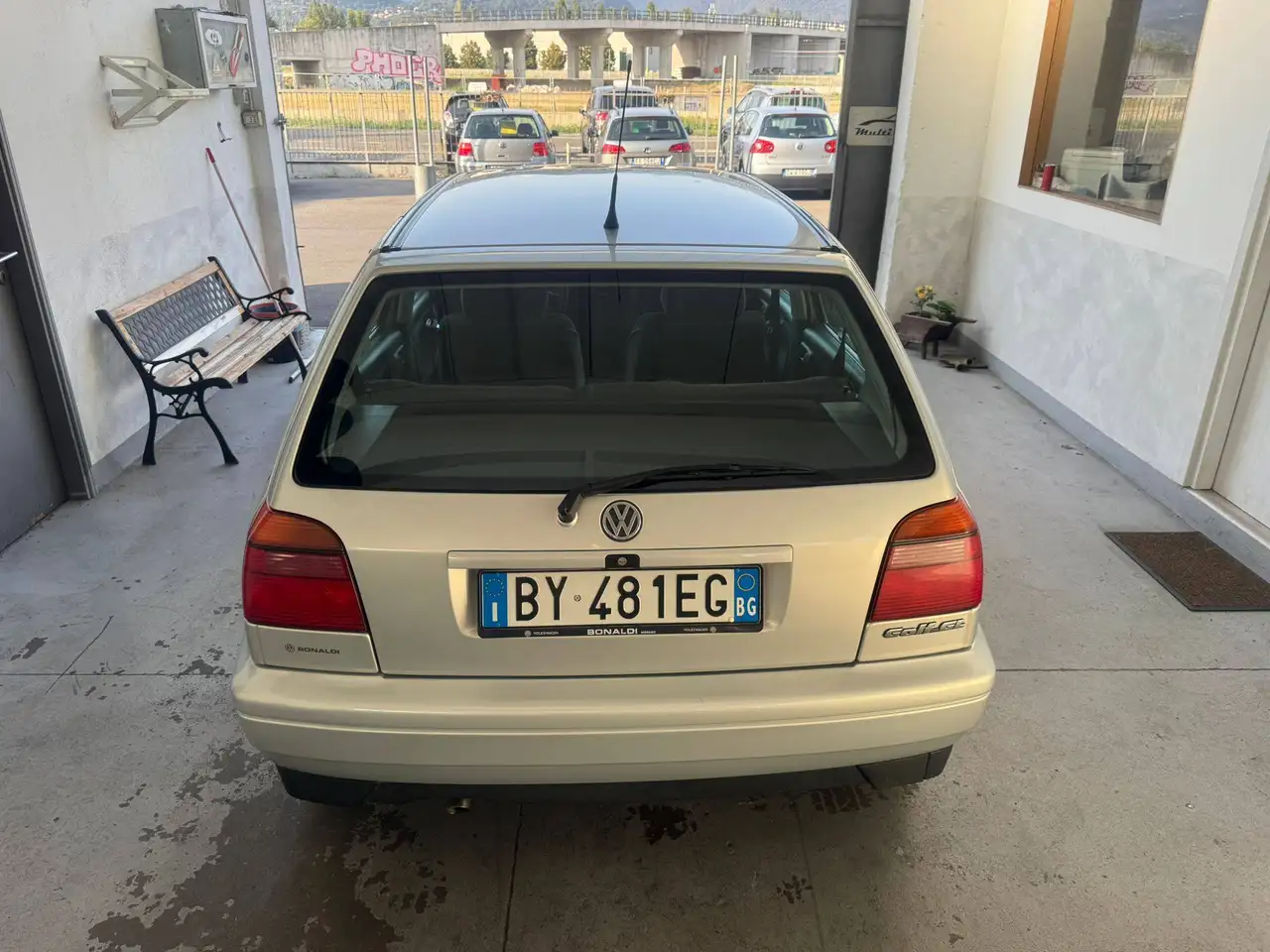 Volkswagen Golf III 1991 5p 1.8 GL 90cv auto cat., foto 6