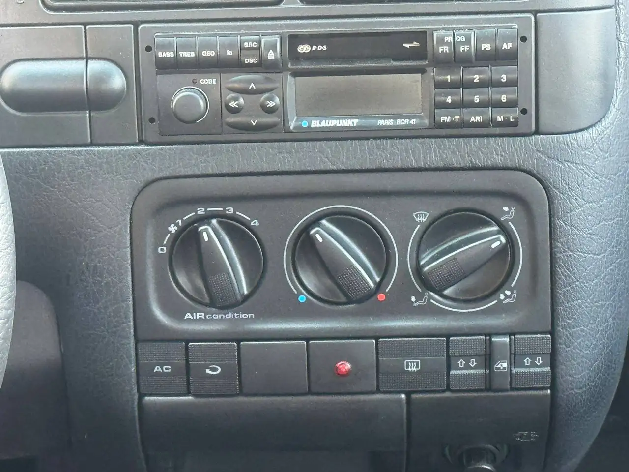 Volkswagen Golf III 1991 5p 1.8 GL 90cv auto cat., foto 12