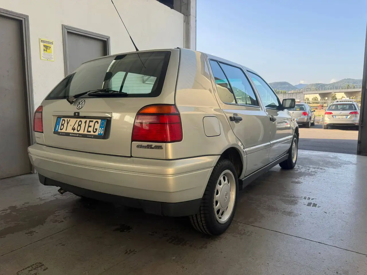 Volkswagen Golf III 1991 5p 1.8 GL 90cv auto cat., foto 5