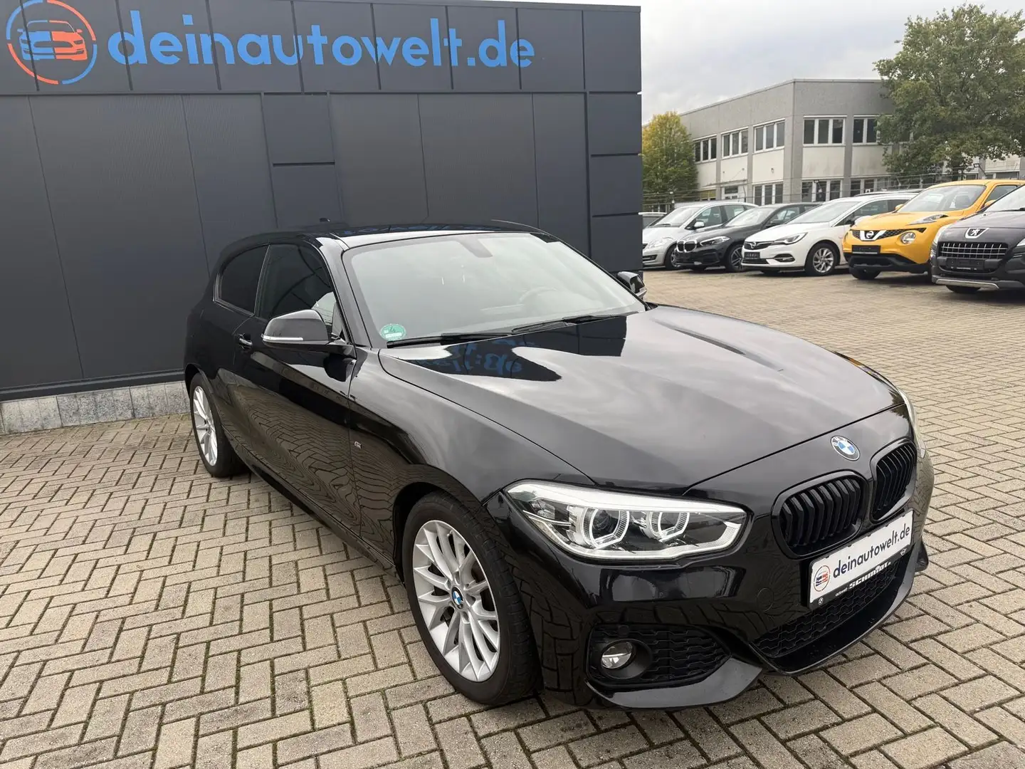BMW 120 Baureihe 1 Lim. 3-trg. d M Sport *Automatik Noir - 1