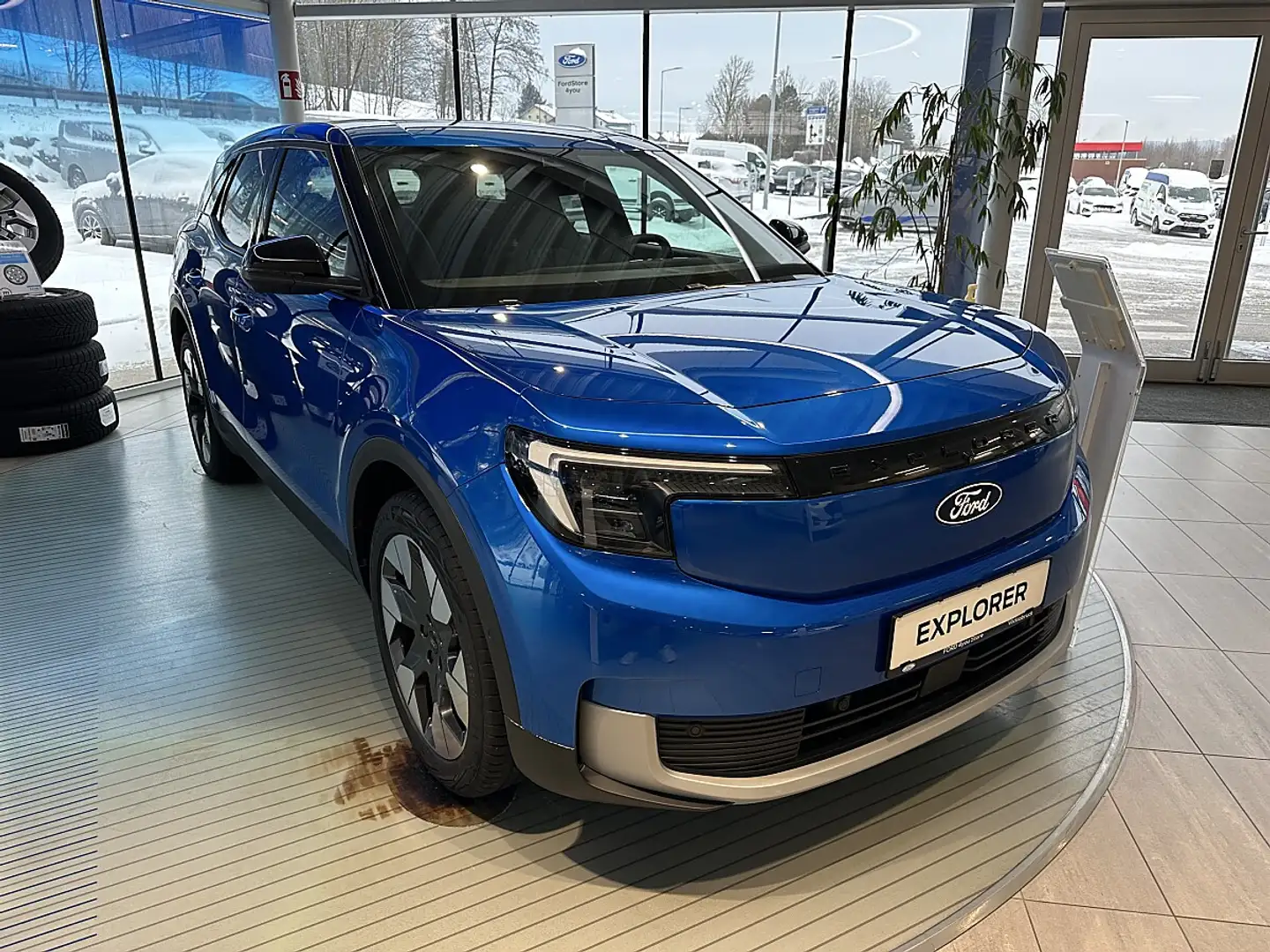 Ford Explorer Elektro Dual Motor 79kWh Premium Blau - 1