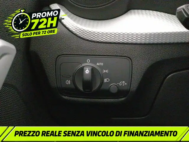 Audi Q2 view 27