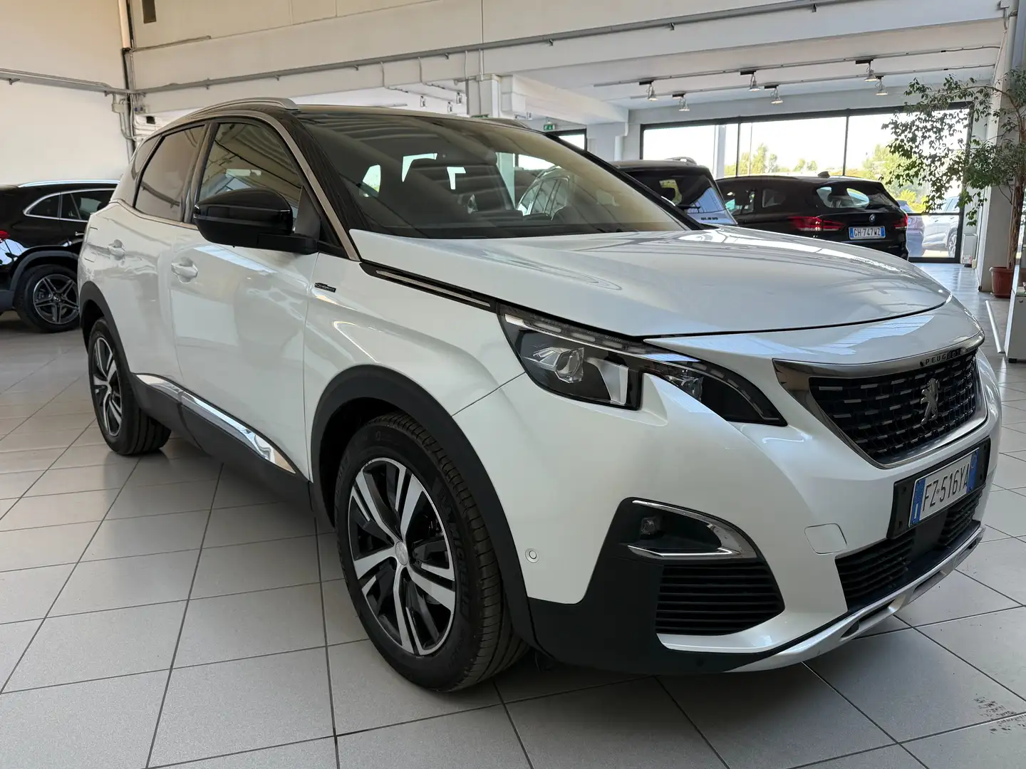 Peugeot 3008 1.2 puretech t GT Line s !FULL OPTIONAL! TETTO! Bianco - 1