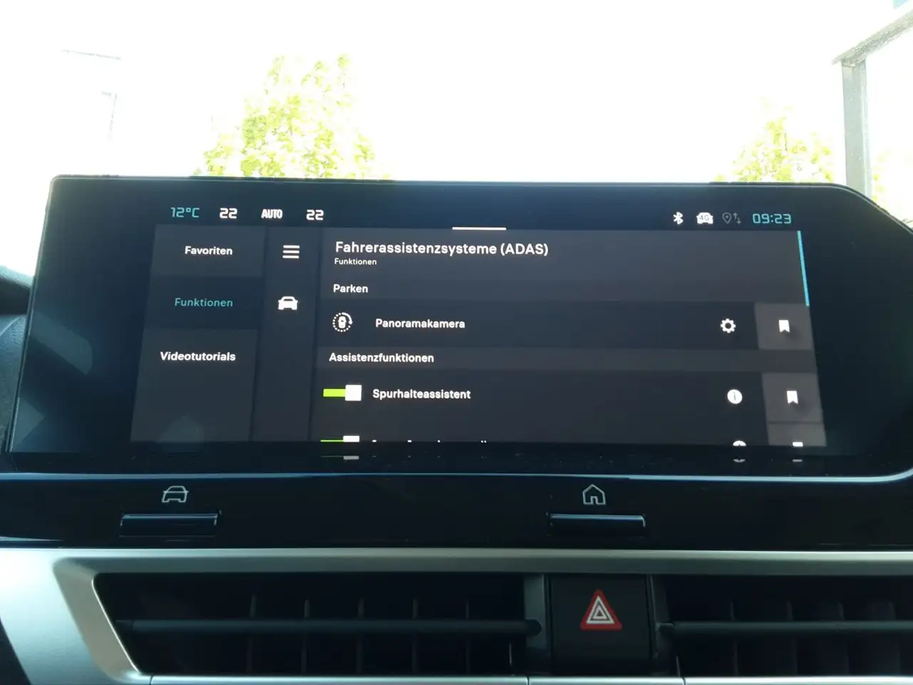 Citroen C4 Hybrid 136 Max ACC+LED+Navi+SHZ 24