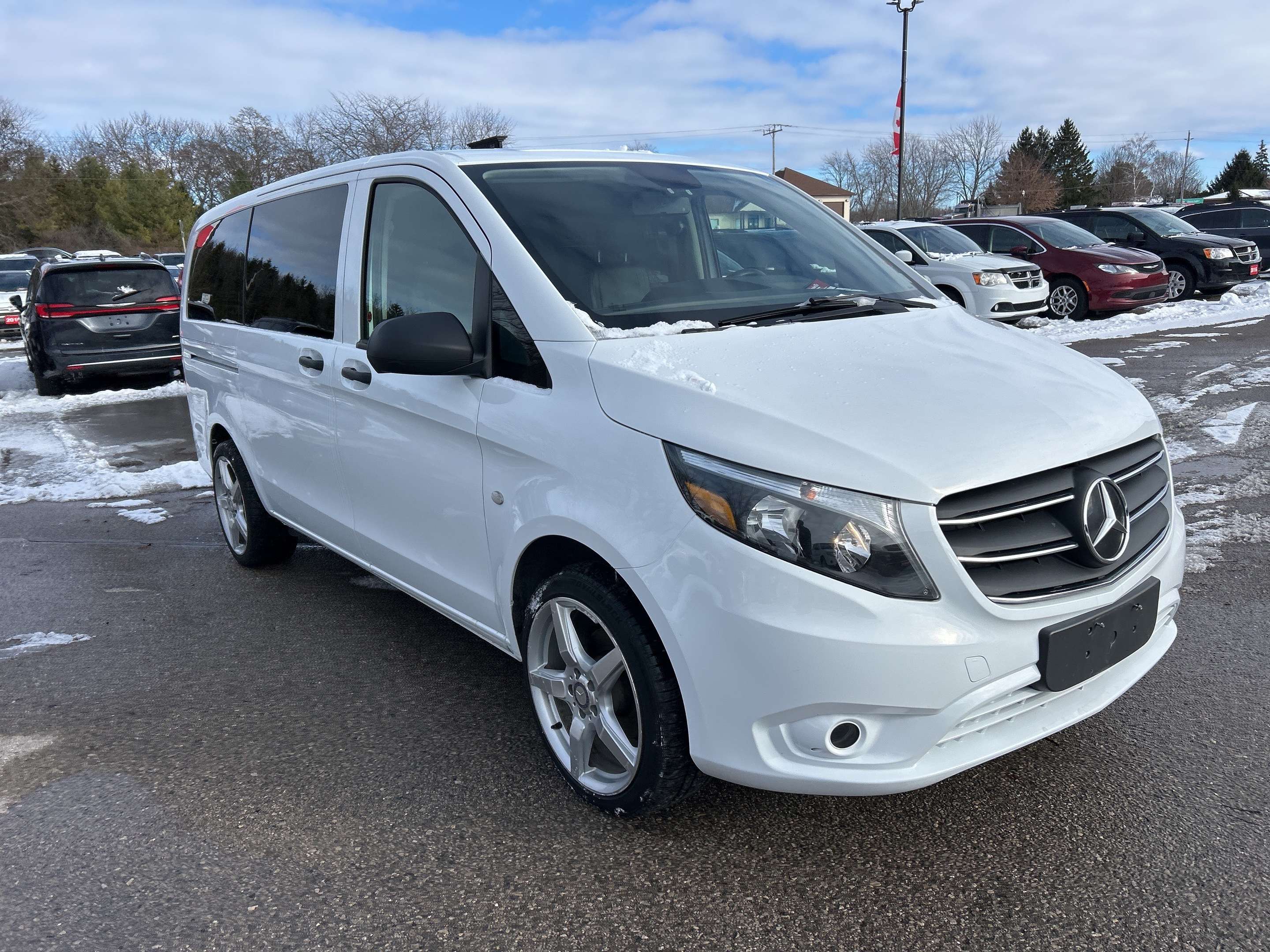 2022 Mercedes-Benz Metris Passenger Van