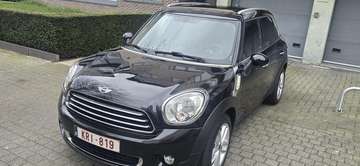 1.6 ESSENCE 1ER MAIN BOÎTE AUTOMATIQUE CUIR GPS