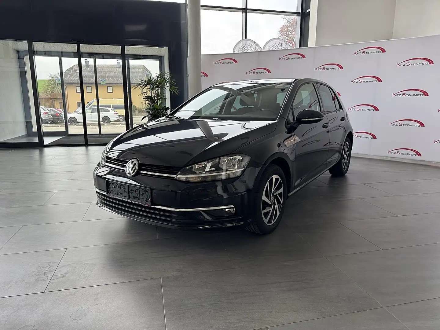 Volkswagen Golf 1,6 TDI SCR Join Schwarz - 1
