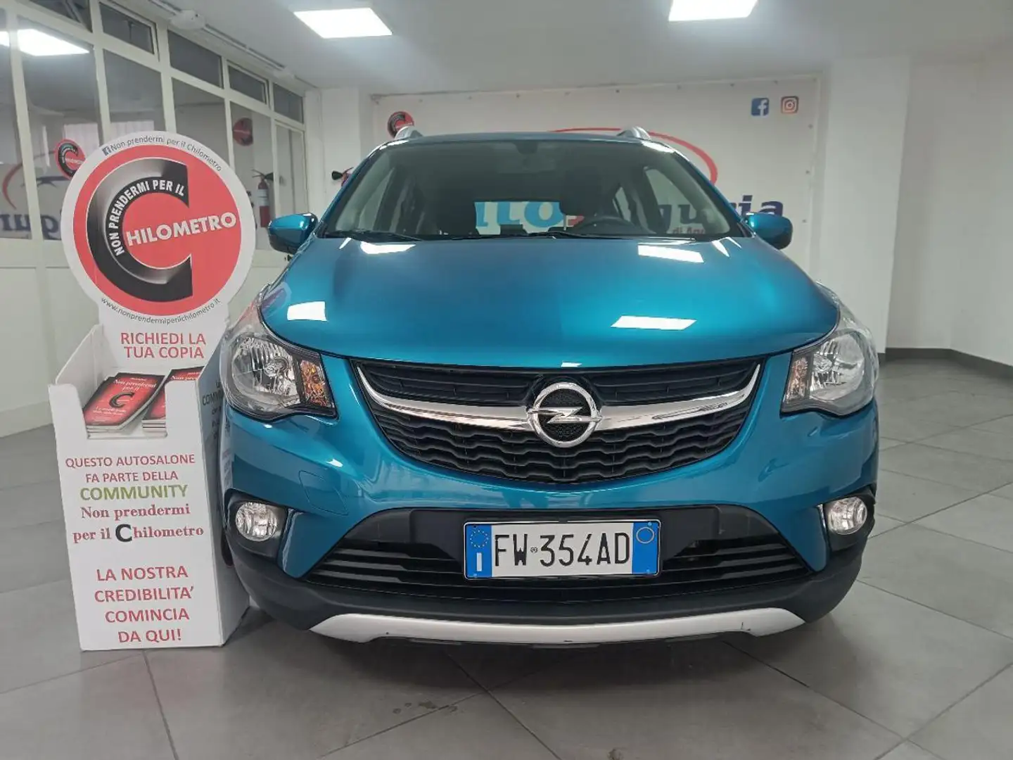 Opel Karl Rocks 1.0 73 CV Start&Stop Bleu - 2