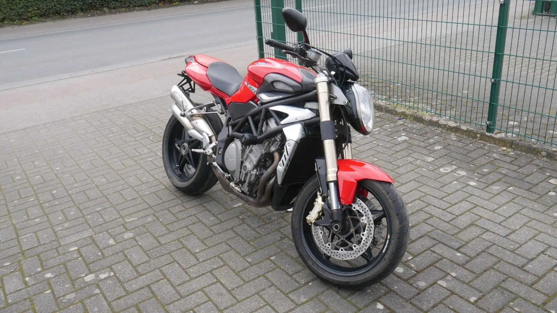 MV Agusta F4 BRUTALE 989R Rouge - 1