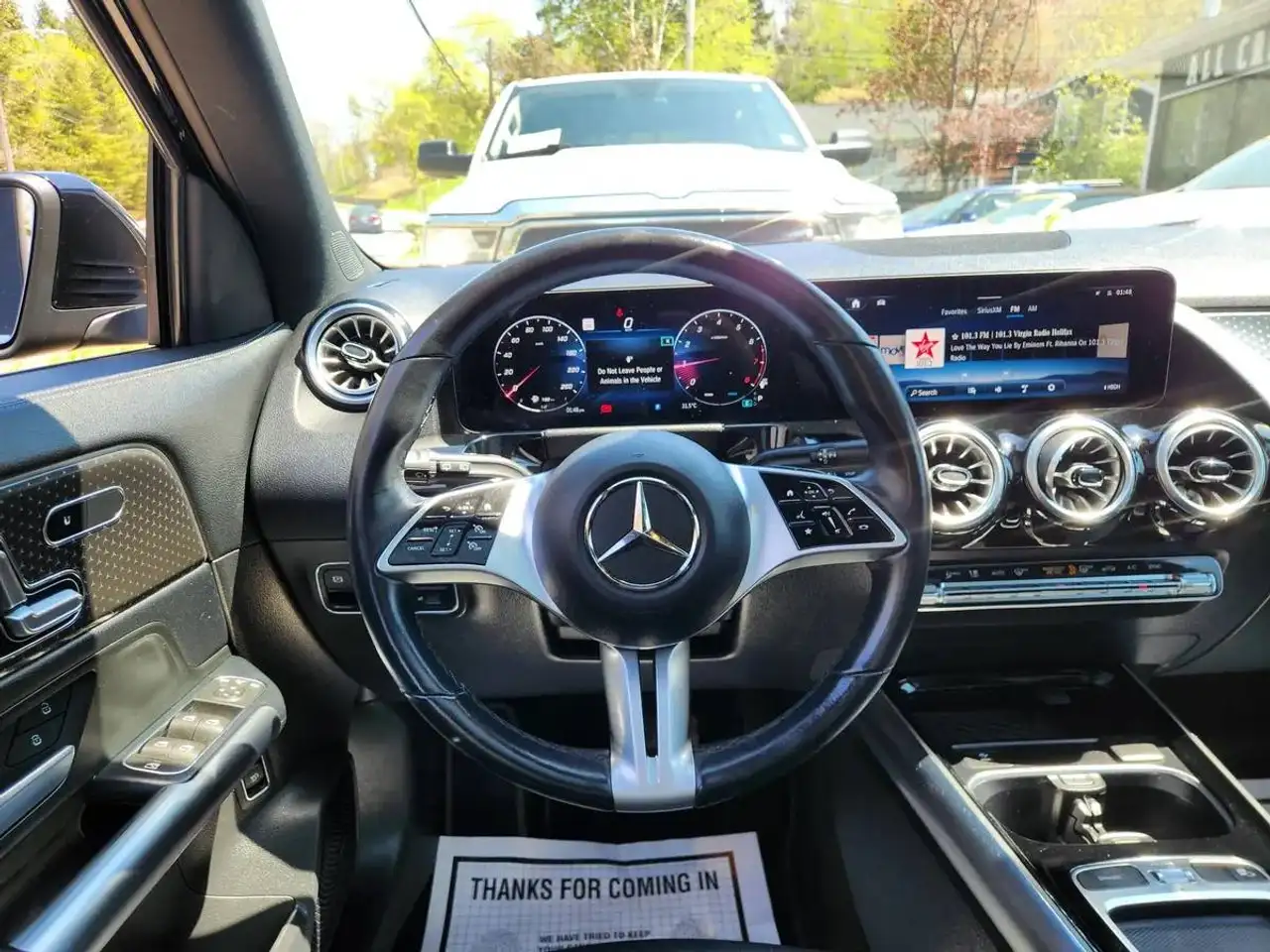 Mercedes-Benz GLA снимка Mercedes-Benz GLA