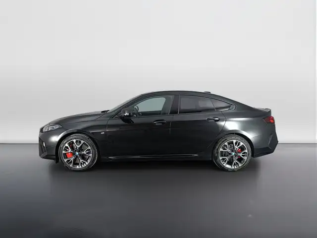 BMW 2 Series view 6