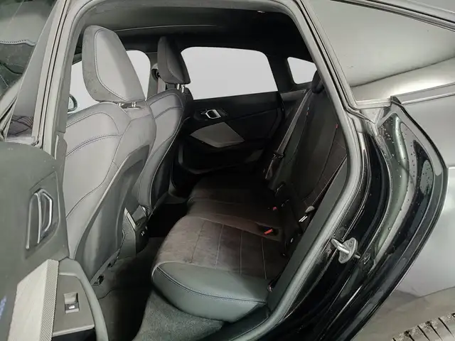 BMW 2 Series view 9