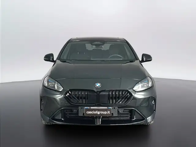 BMW 2 Series view 2