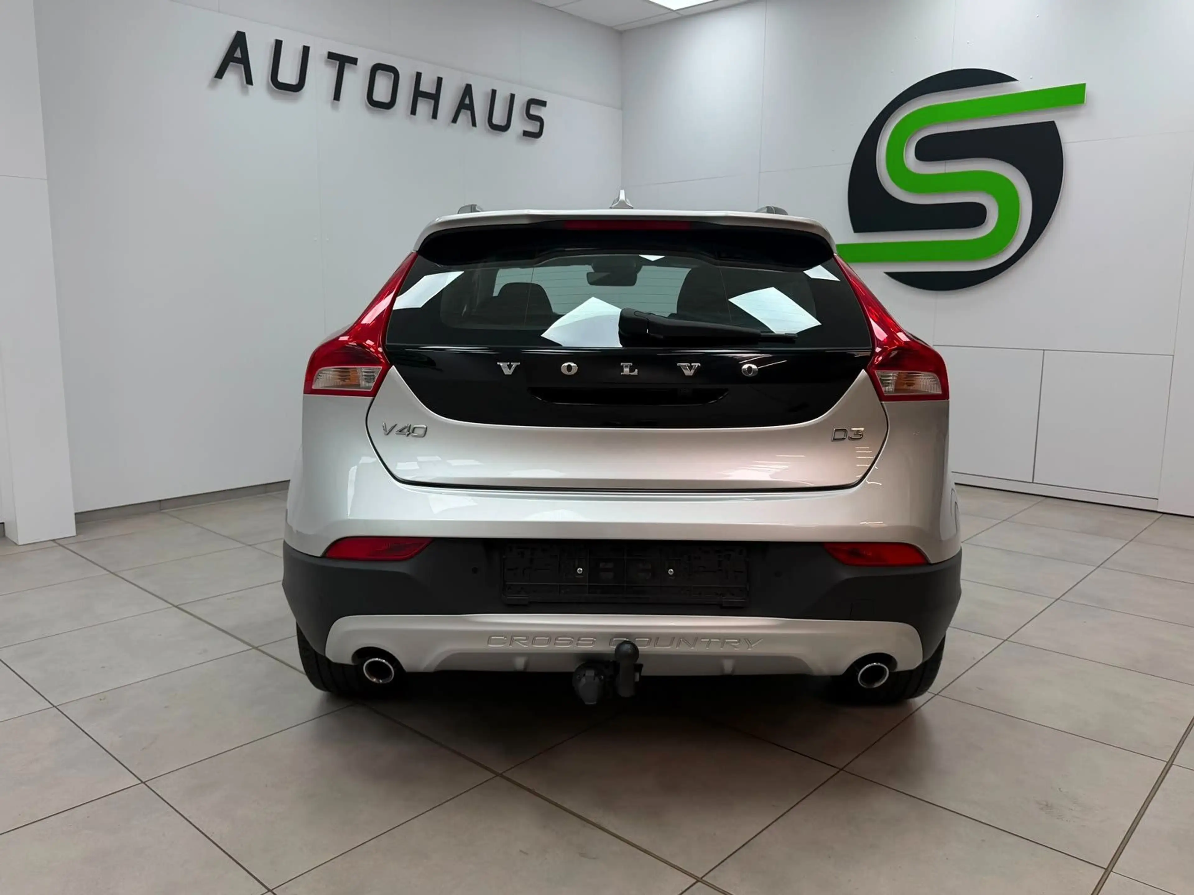 Volvo V40 Cross SHZ/TEMPO/NAVI/FREISPRECH — photo 6