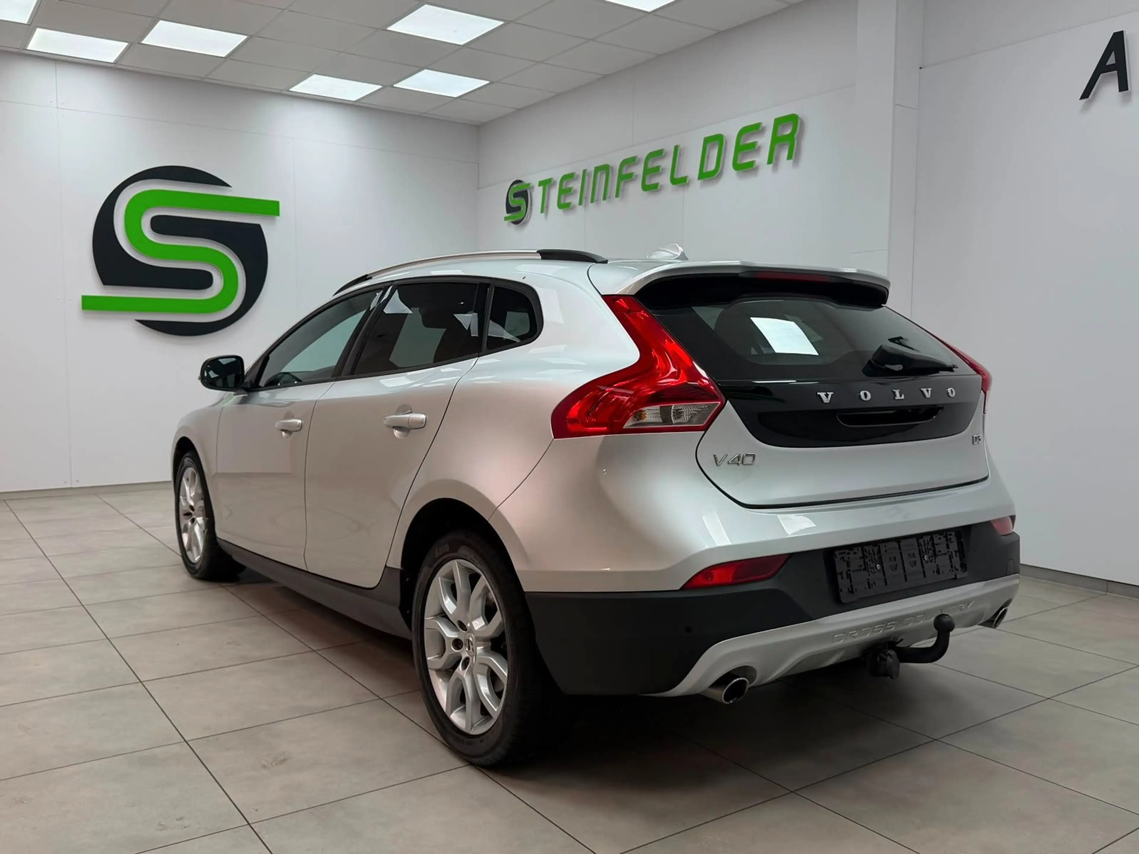 Volvo V40 Cross SHZ/TEMPO/NAVI/FREISPRECH — photo 5