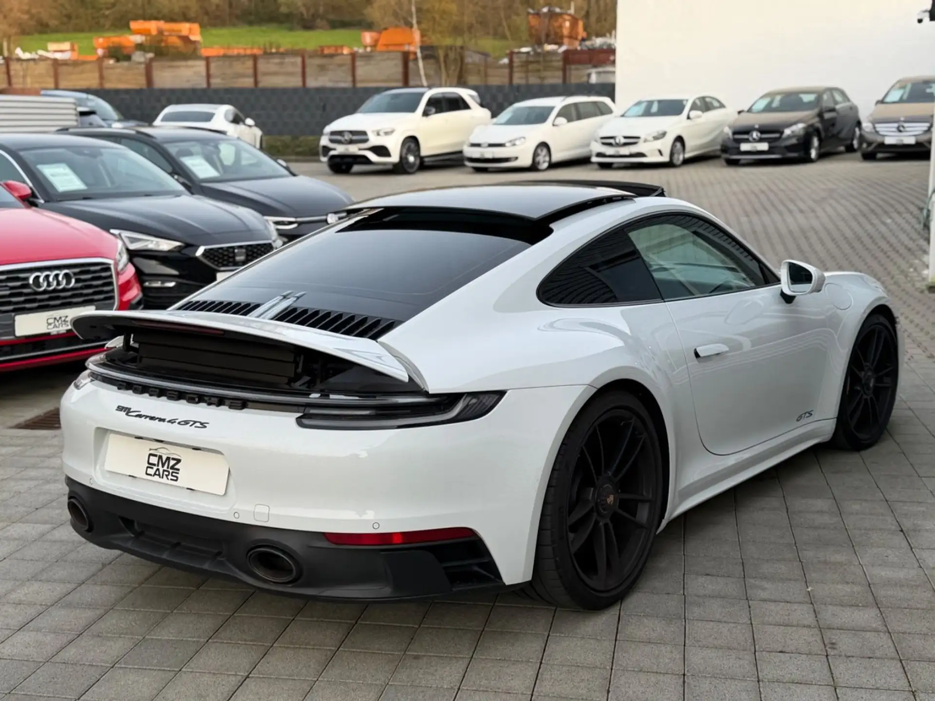포르쉐 Porsche 911 911 Carrera 4 GTS Coupe 2022 흰색 사진 2