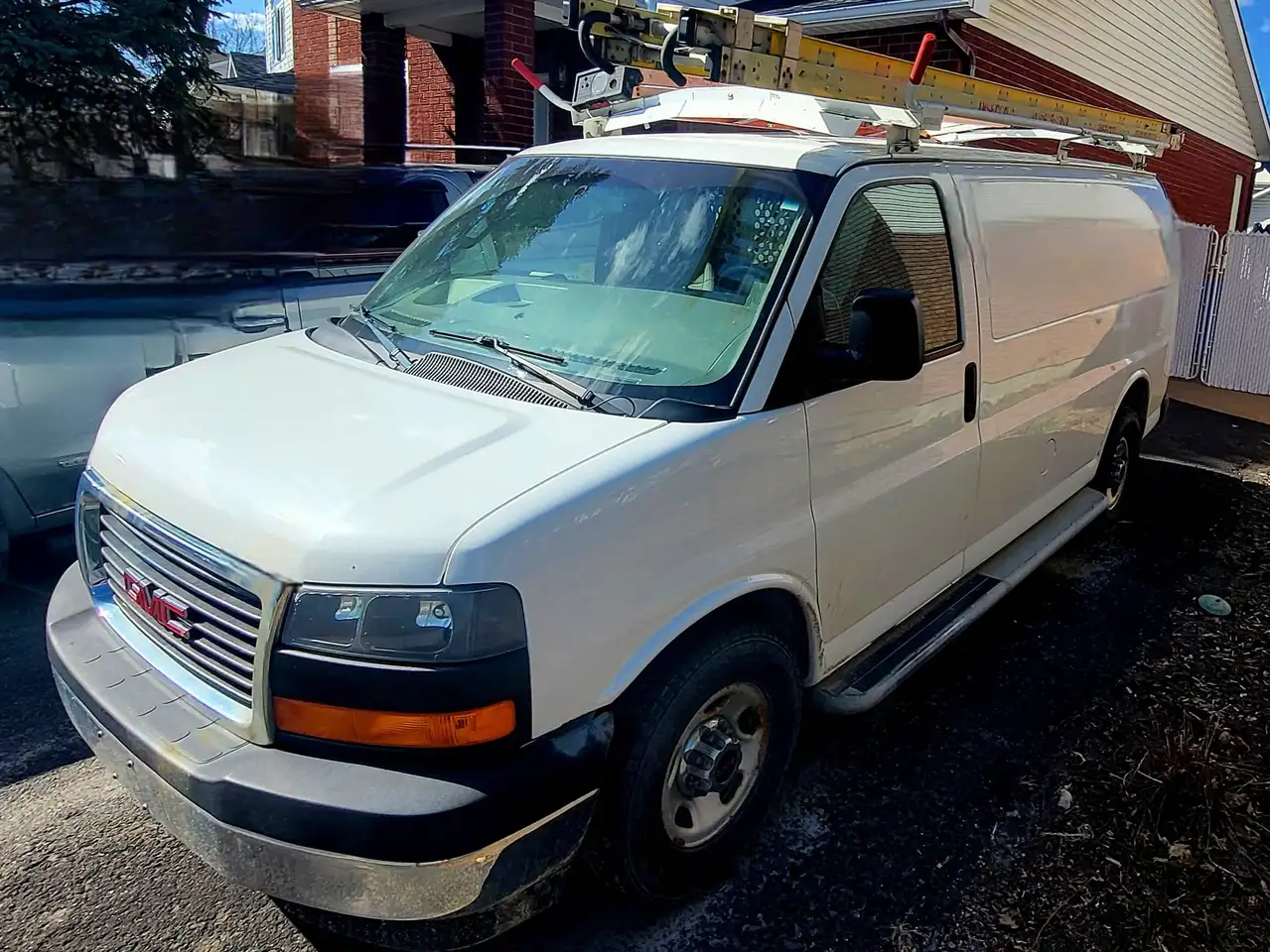 2017 GMC Savana