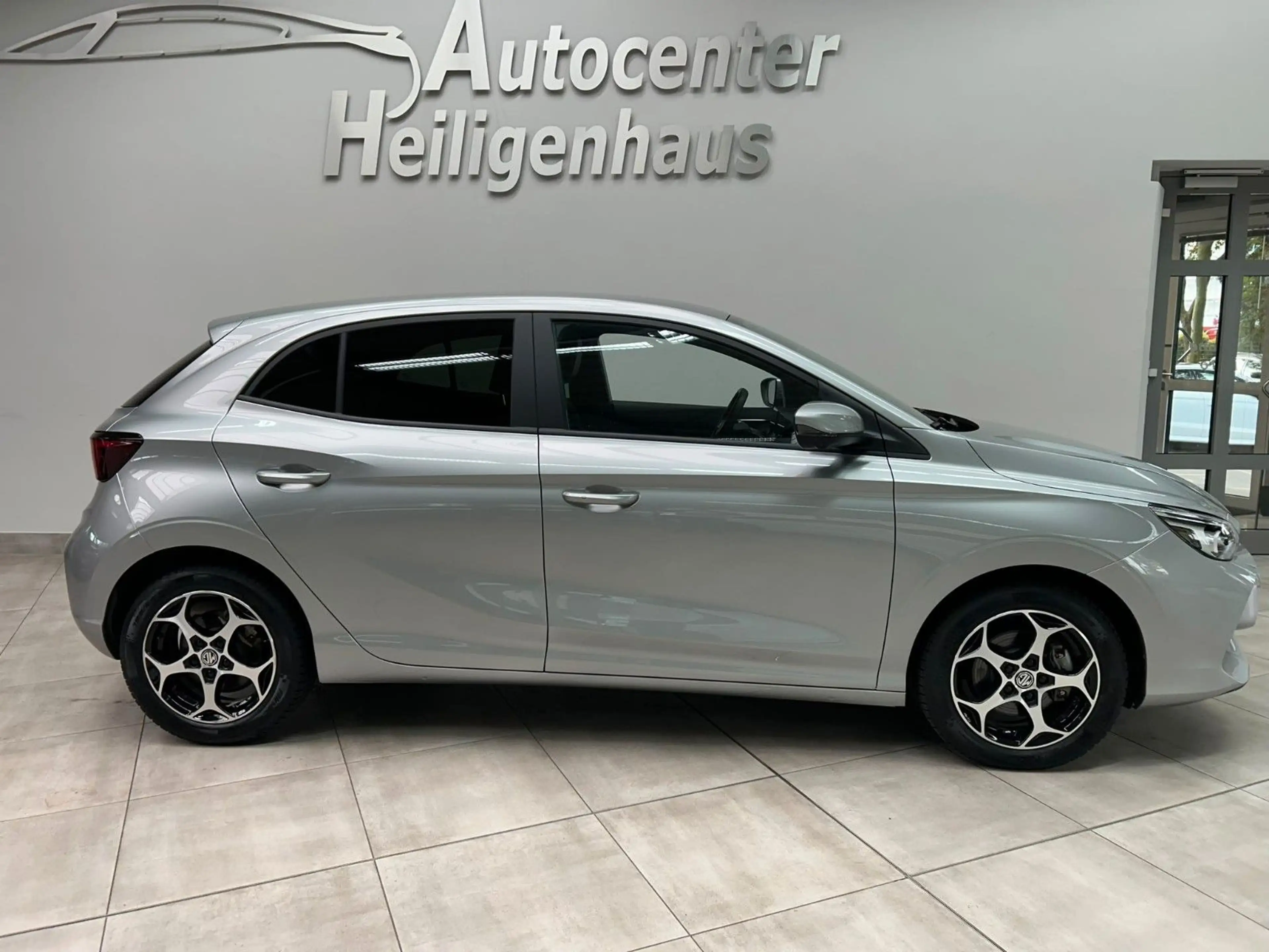 MG MG3 1.5 Hybrid+ 143 kW Luxury 360°-Kamera Navi — photo 2