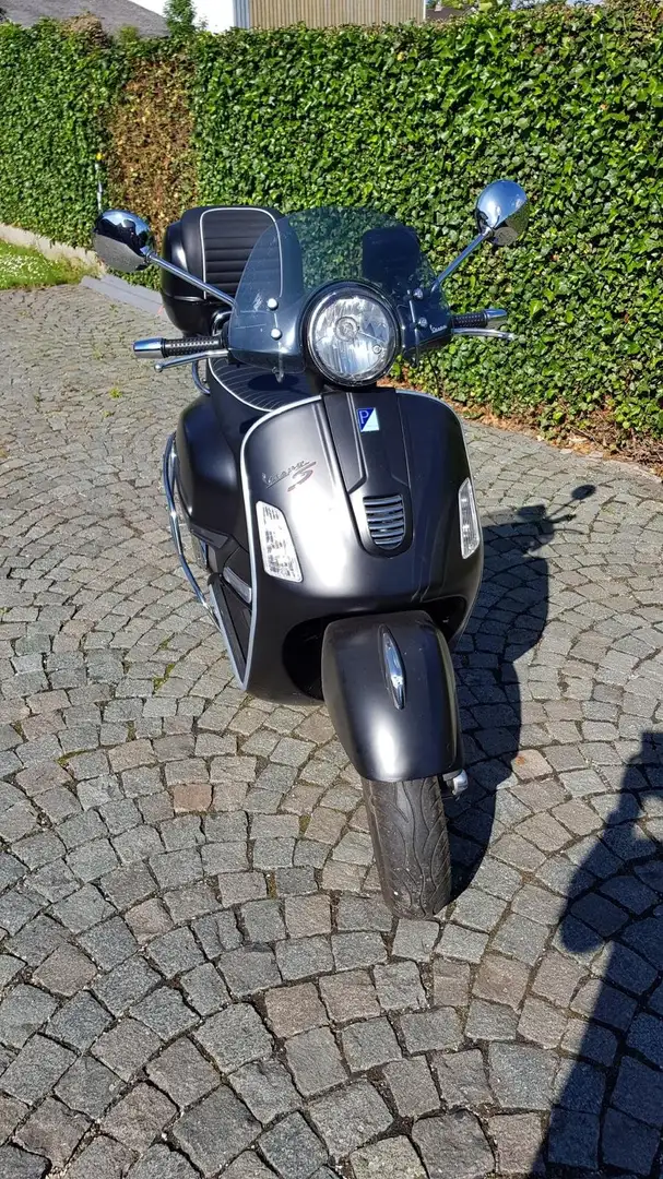 Vespa GTS 300 Siyah - 1