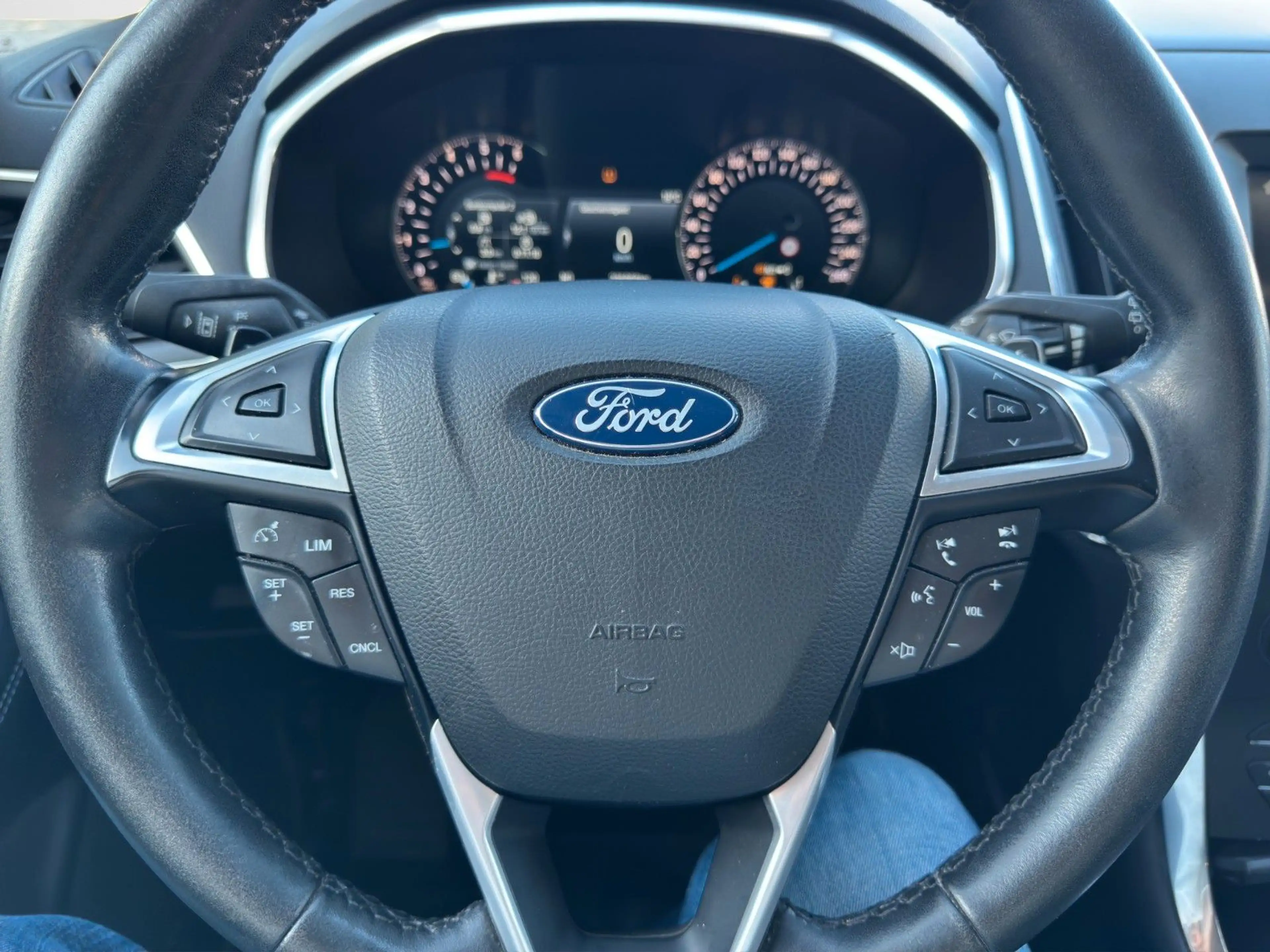 Ford S-Max Titanium Auto.M 7 SITZE SHZ KLIMA AHK LED — photo 15