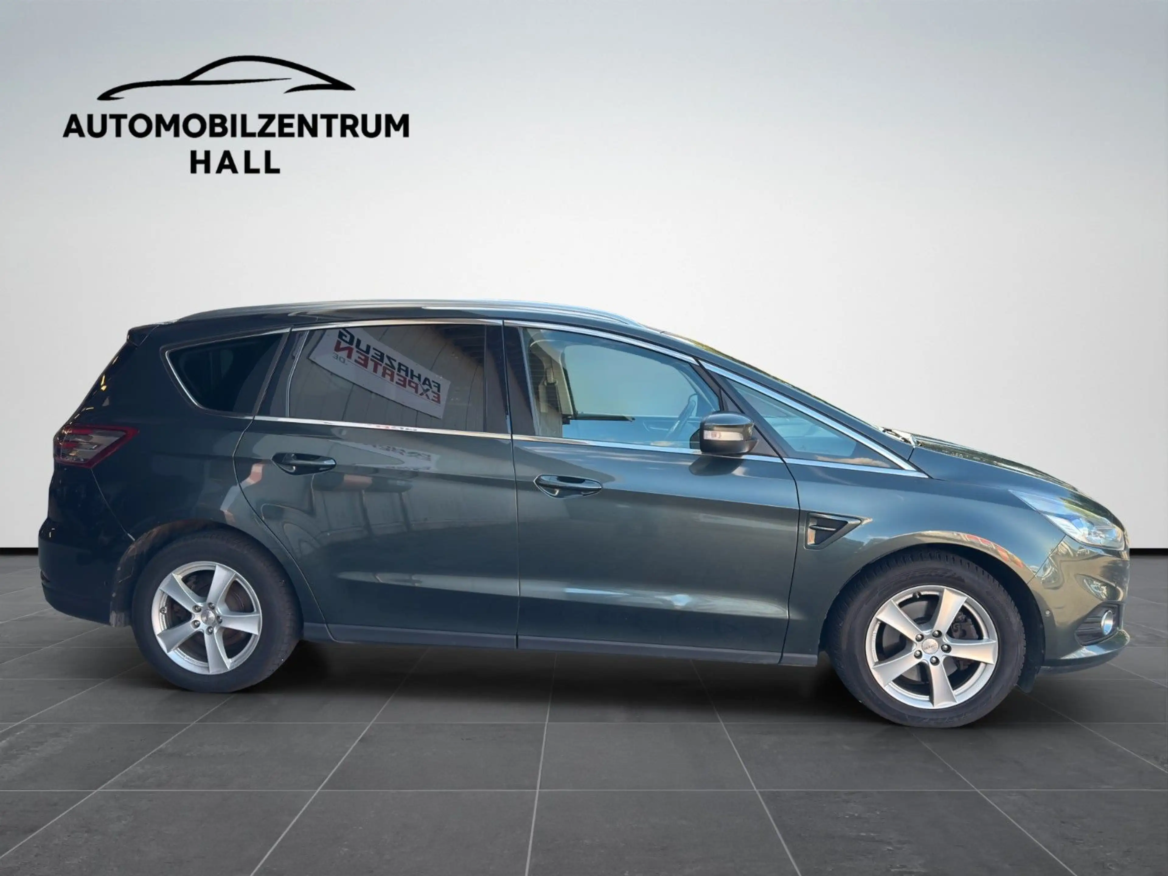 Ford S-Max Titanium Auto.M 7 SITZE SHZ KLIMA AHK LED — photo 6