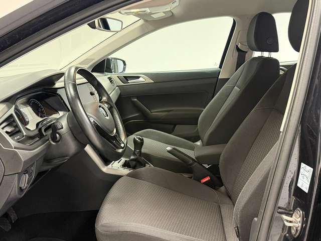 Volkswagen Polo — photo 10