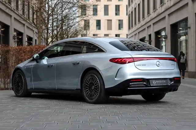 Mercedes-Benz Eqs view 10