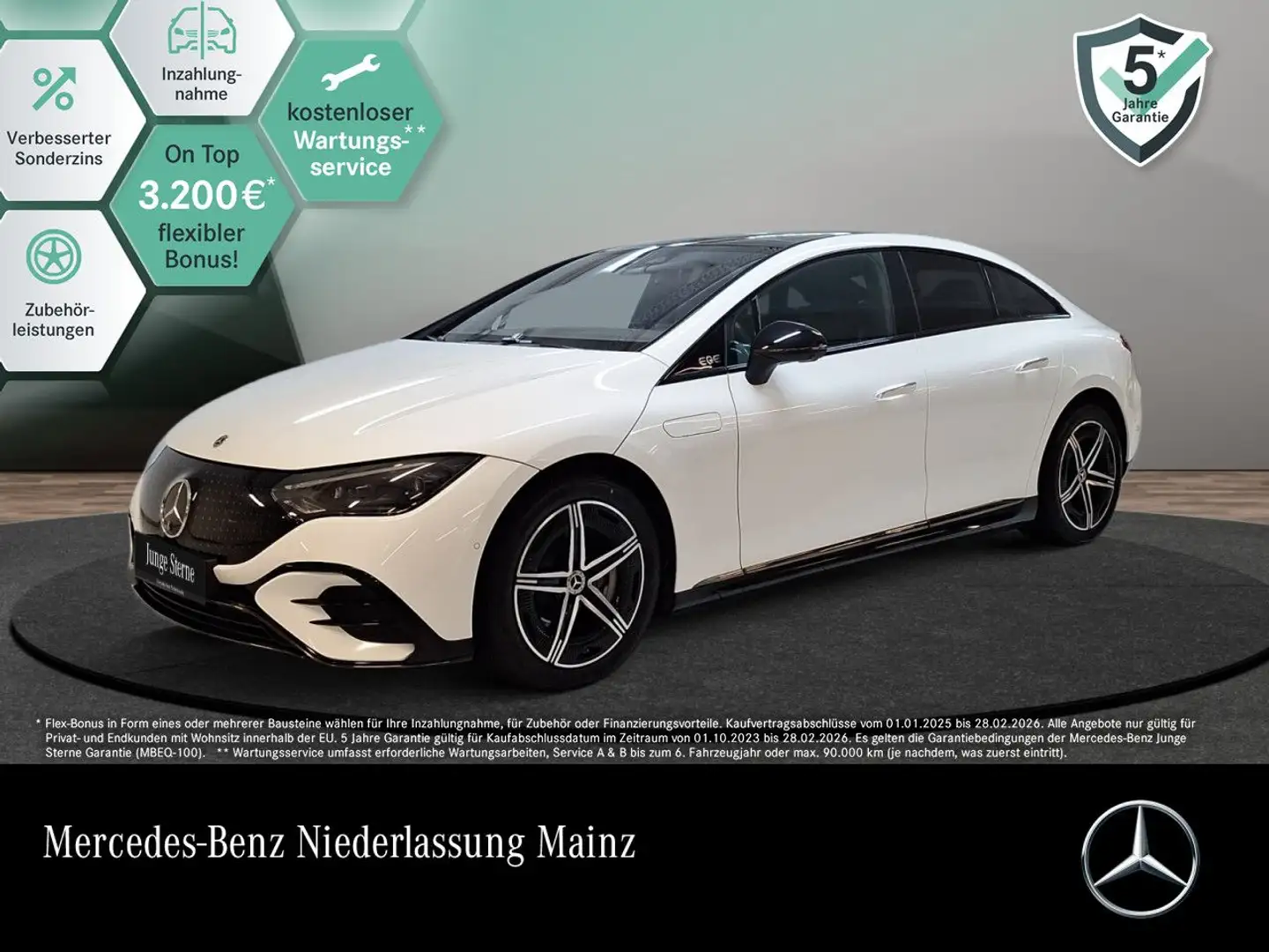 Mercedes-Benz EQE 300 AMG Fahrass WideScreen Pano Burmester PTS Weiß - 1