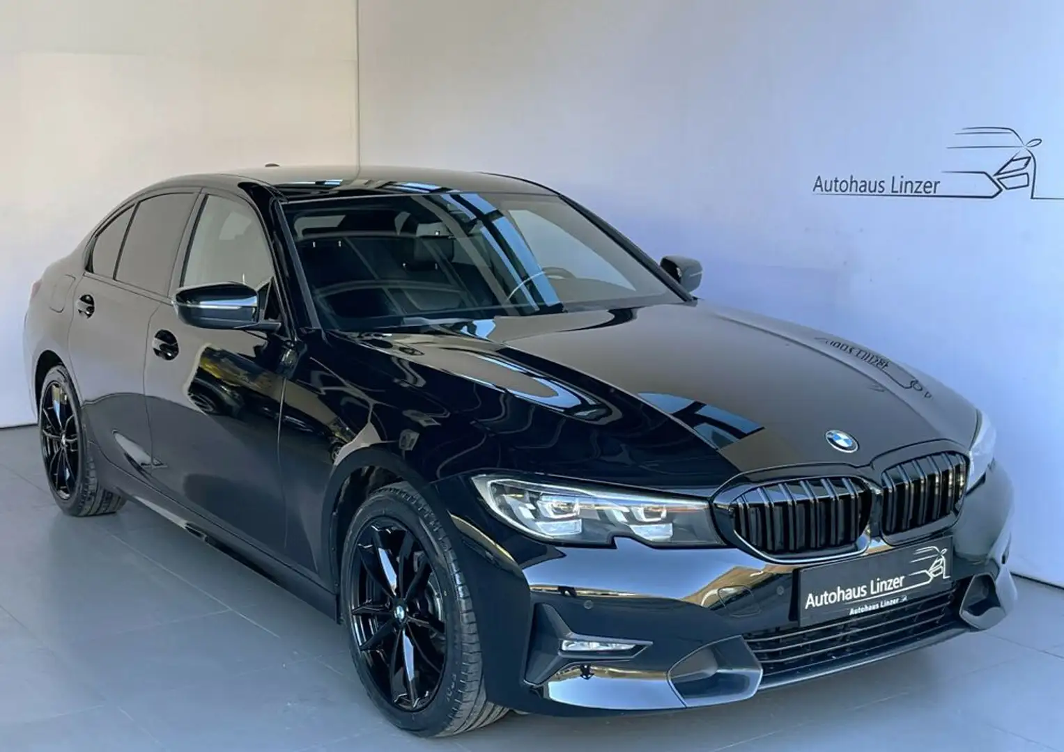 BMW 318 d *LED*LenkradH*AHK*KeyGo*AmbienteB*Sportsitze* Schwarz - 1
