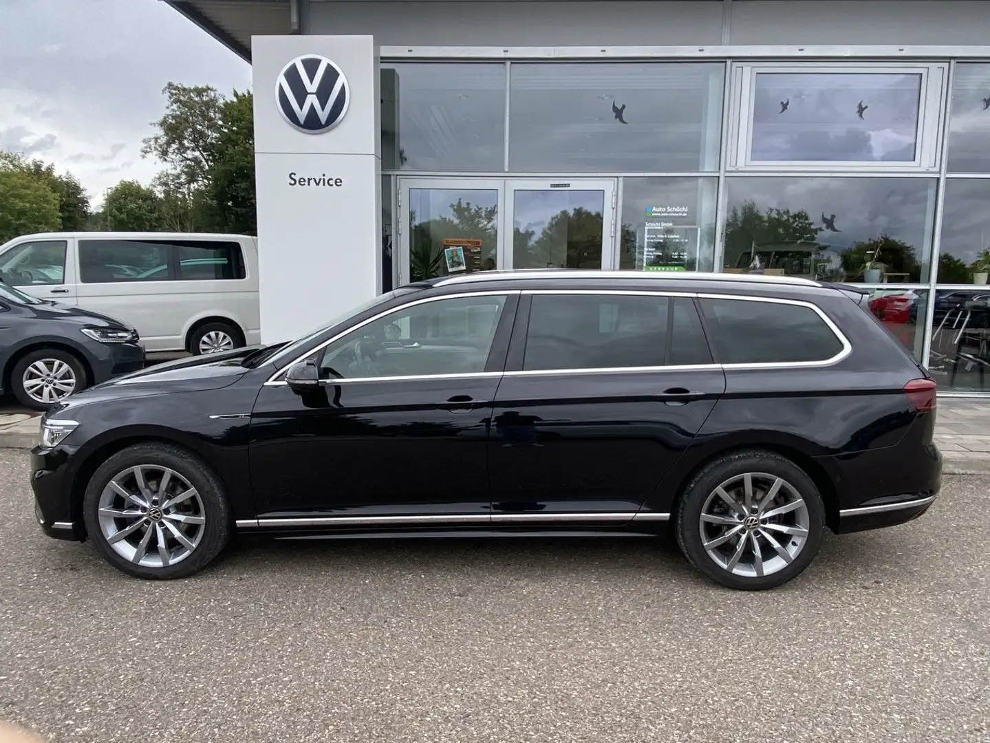 Volkswagen Passat Variant 2.0 TDI DSG R-Line Elegance 18"+A Schwarz - 2