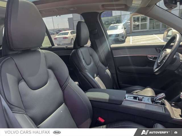 2026 Volvo XC90 Ultra Bright Theme thumb 21