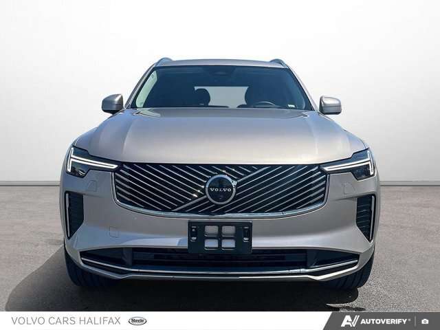 2026 Volvo XC90 Ultra Bright Theme alt 2