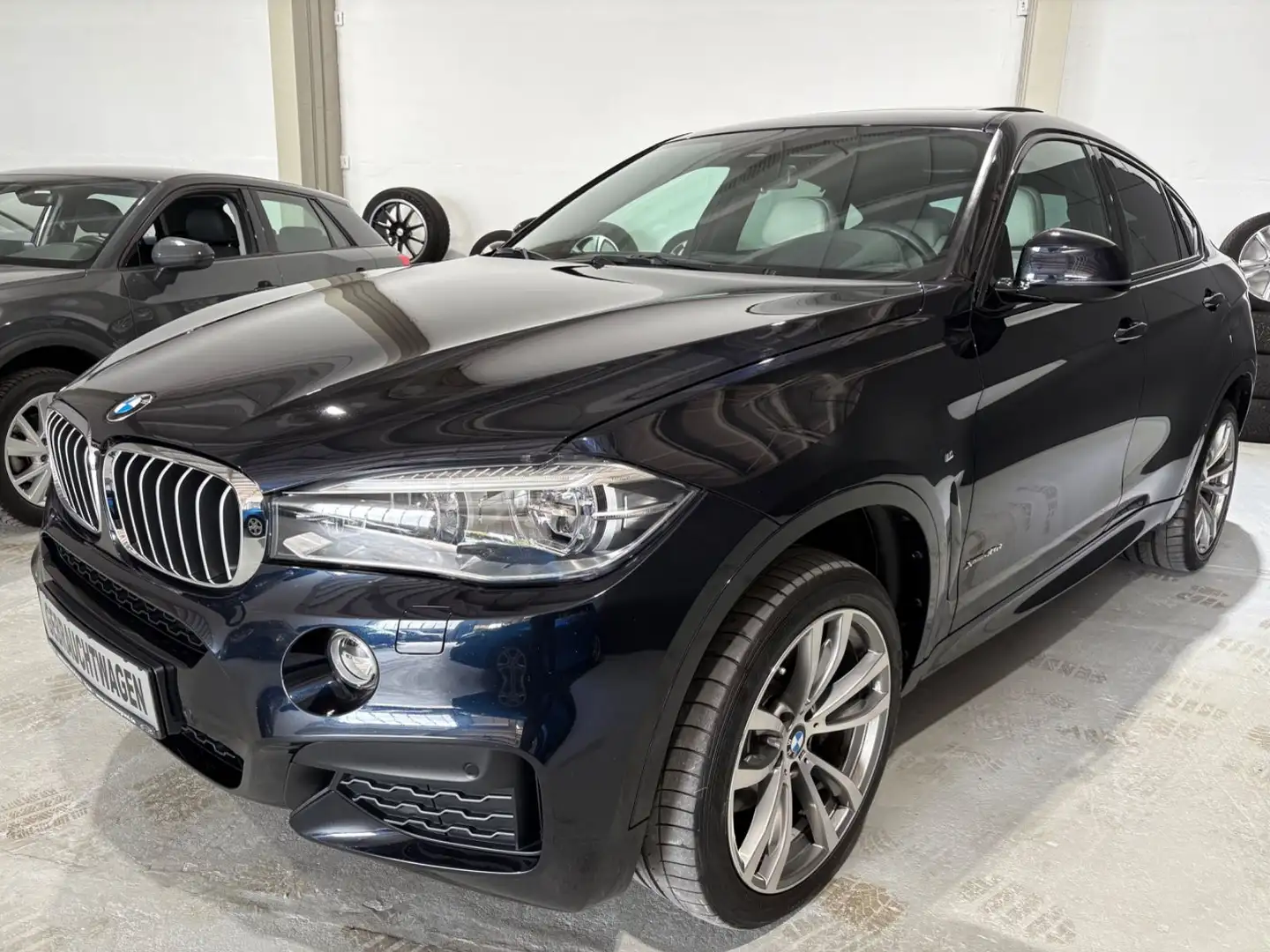 BMW X6 xDrive 40 d*M-Paket*Head-up*Soft-Close*LED* Schwarz - 1