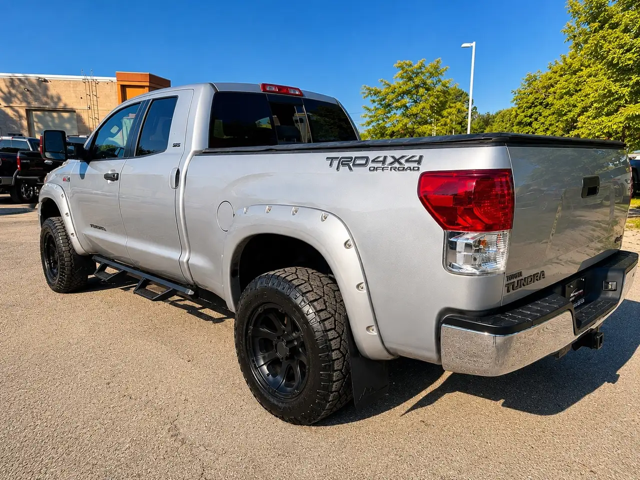 Toyota Tundra снимка Toyota Tundra