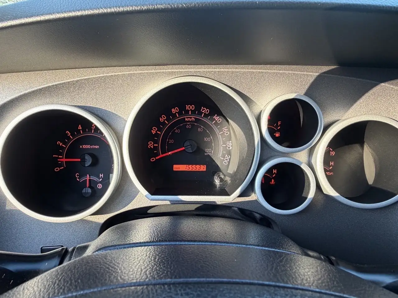 Toyota Tundra снимка Toyota Tundra