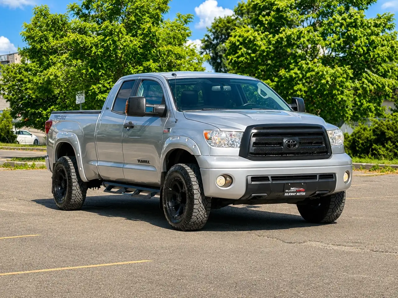 Toyota Tundra снимка Toyota Tundra