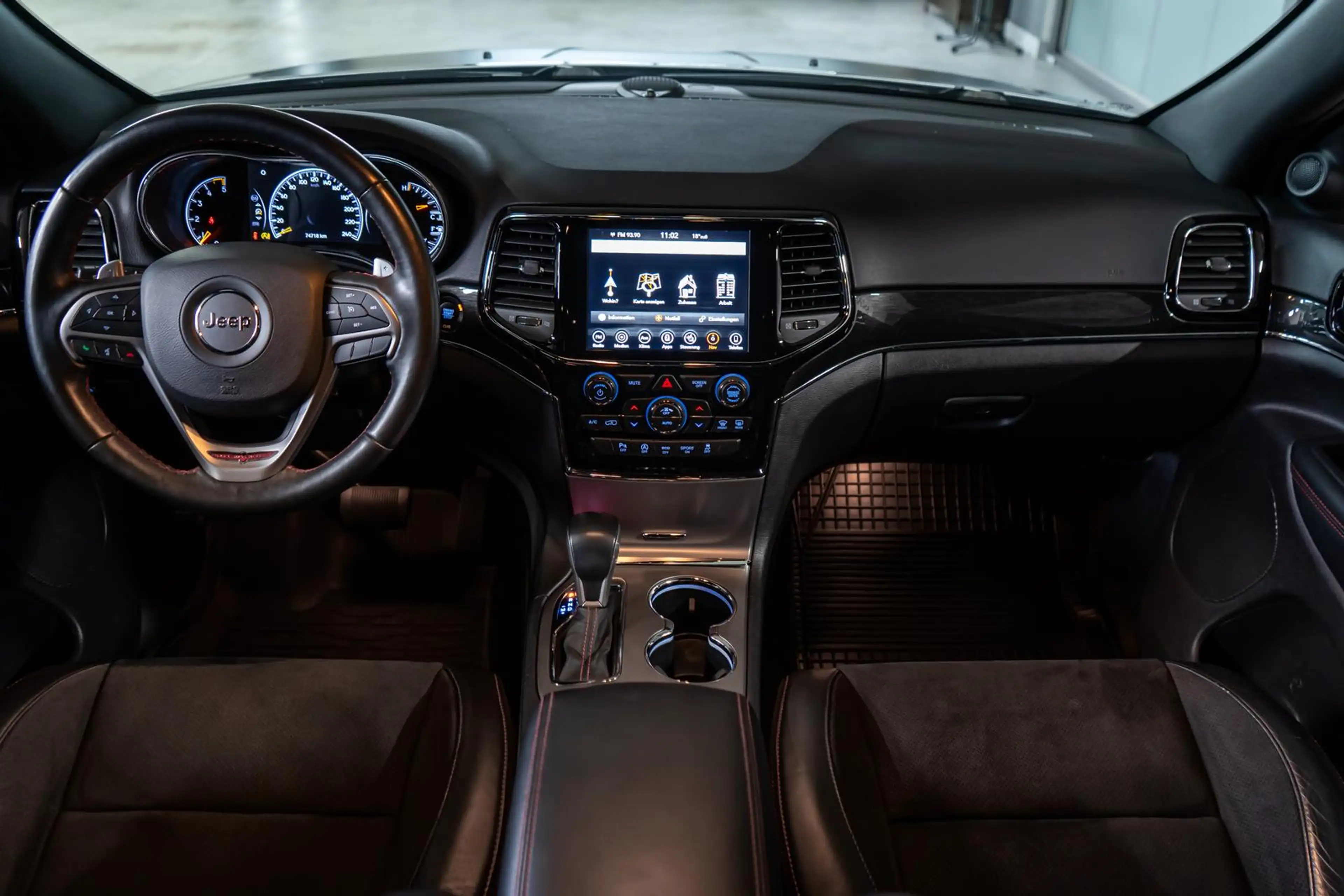 Jeep Grand Cherokee 3.0 CRD Trailhawk ALPINE KEYLESS — photo 21