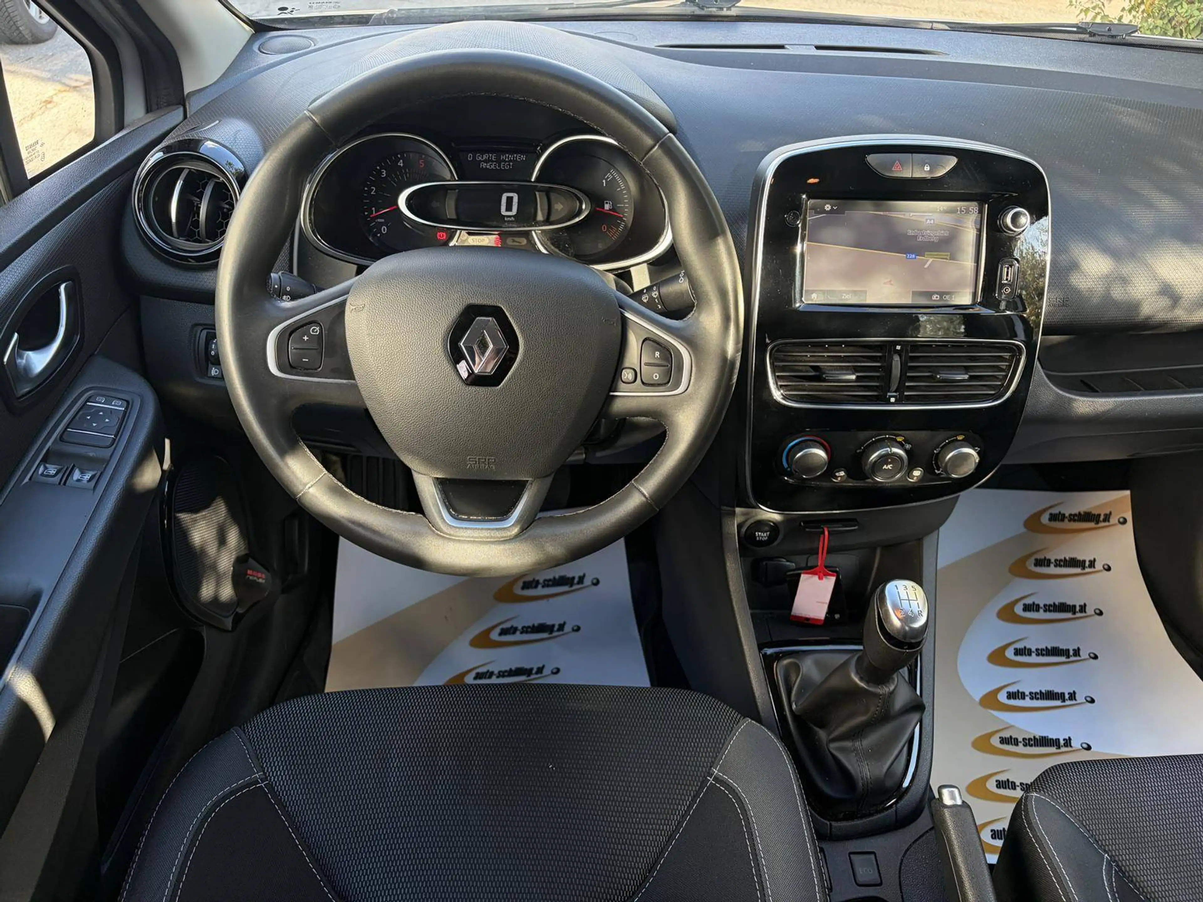 Renault Clio Kombi 1,5dCi Navi PDC 1.Besitz SR+WR Service & Pickerl NEU — photo 7
