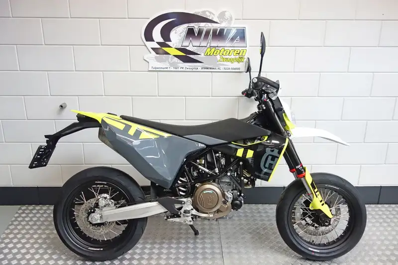 Husqvarna 701 Supermoto