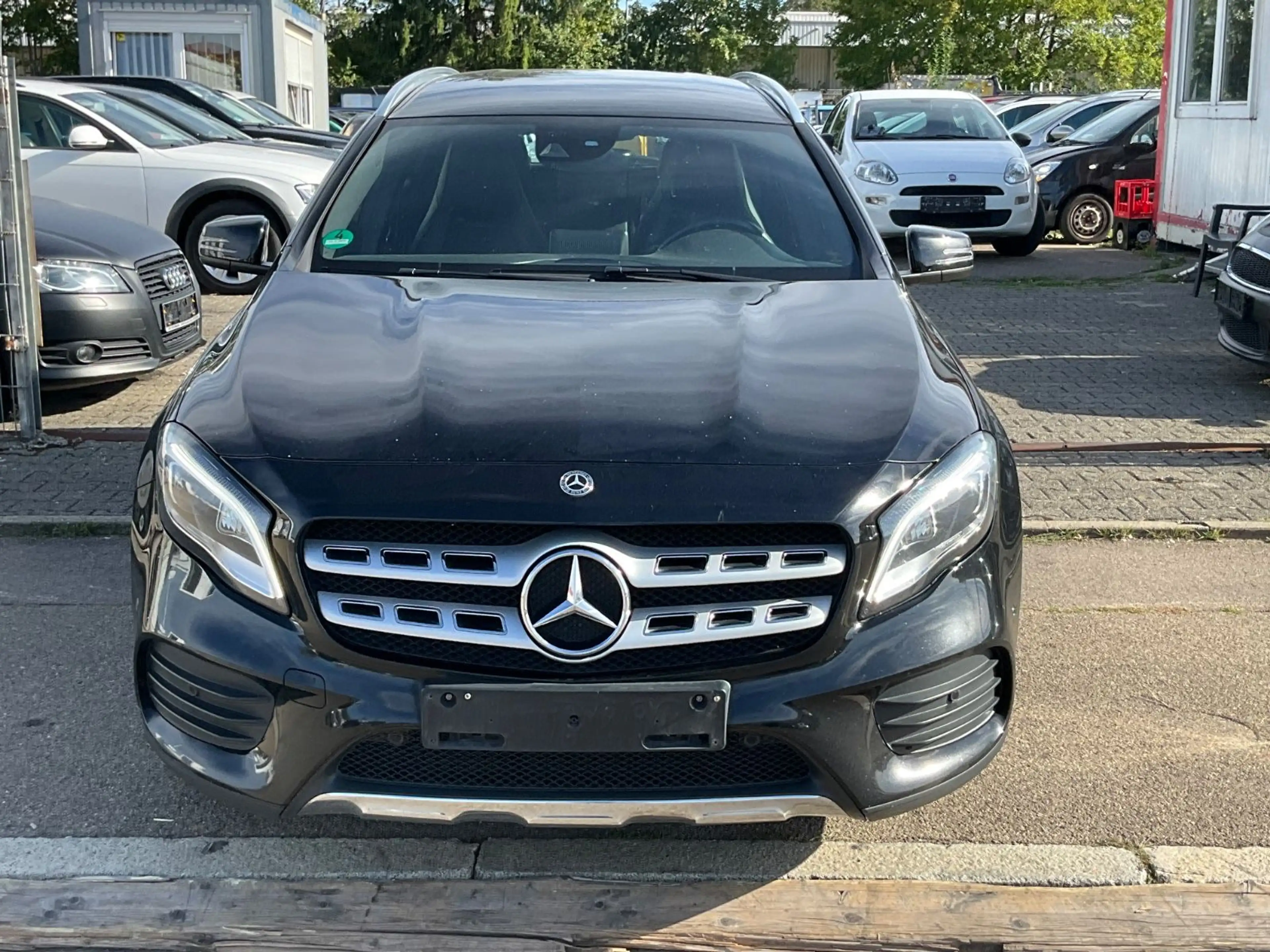 Mercedes-Benz GLA 250 4Matic . Sport + AMG Line ! — photo 2