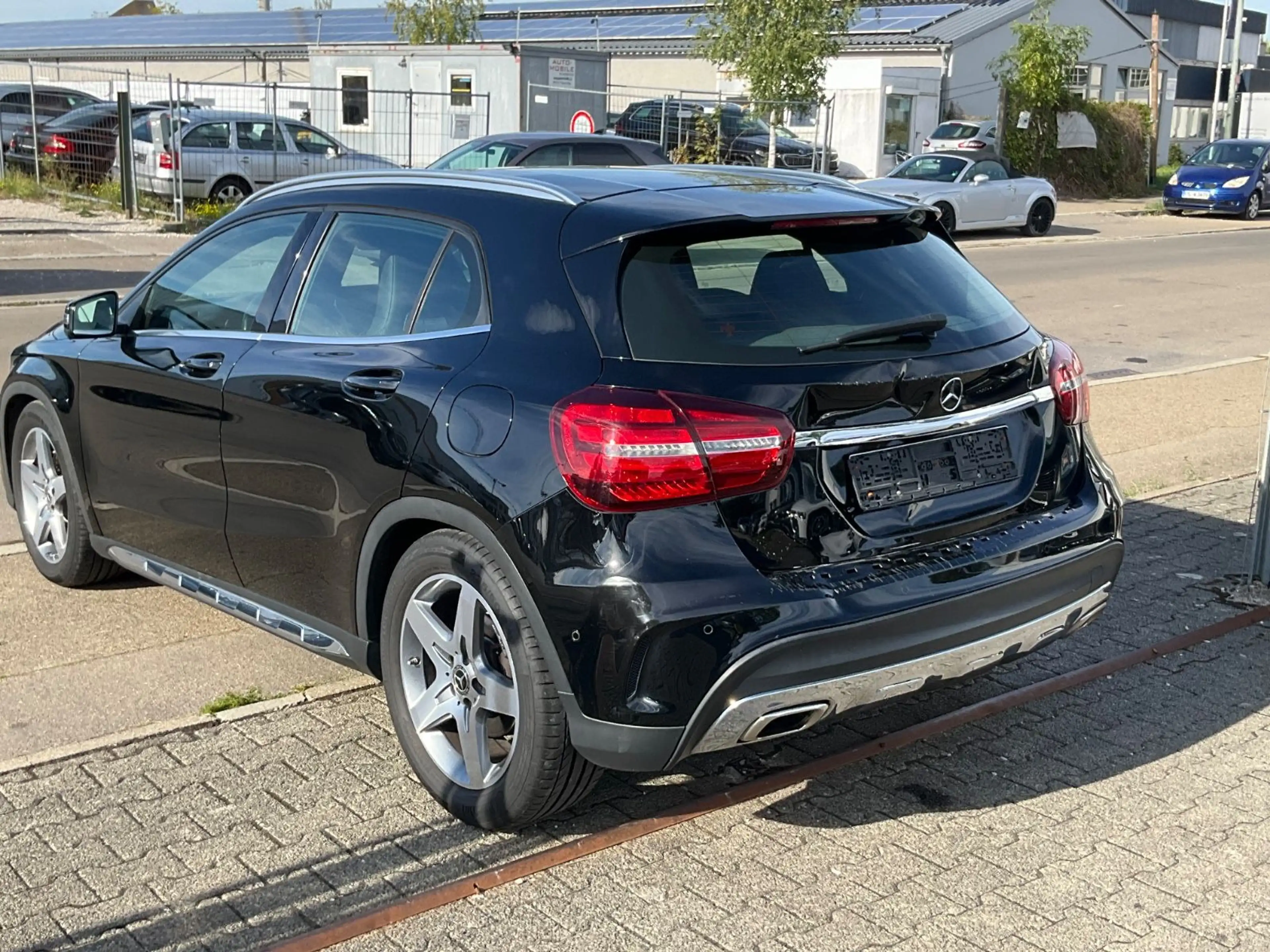 Mercedes-Benz GLA 250 4Matic . Sport + AMG Line ! — photo 7