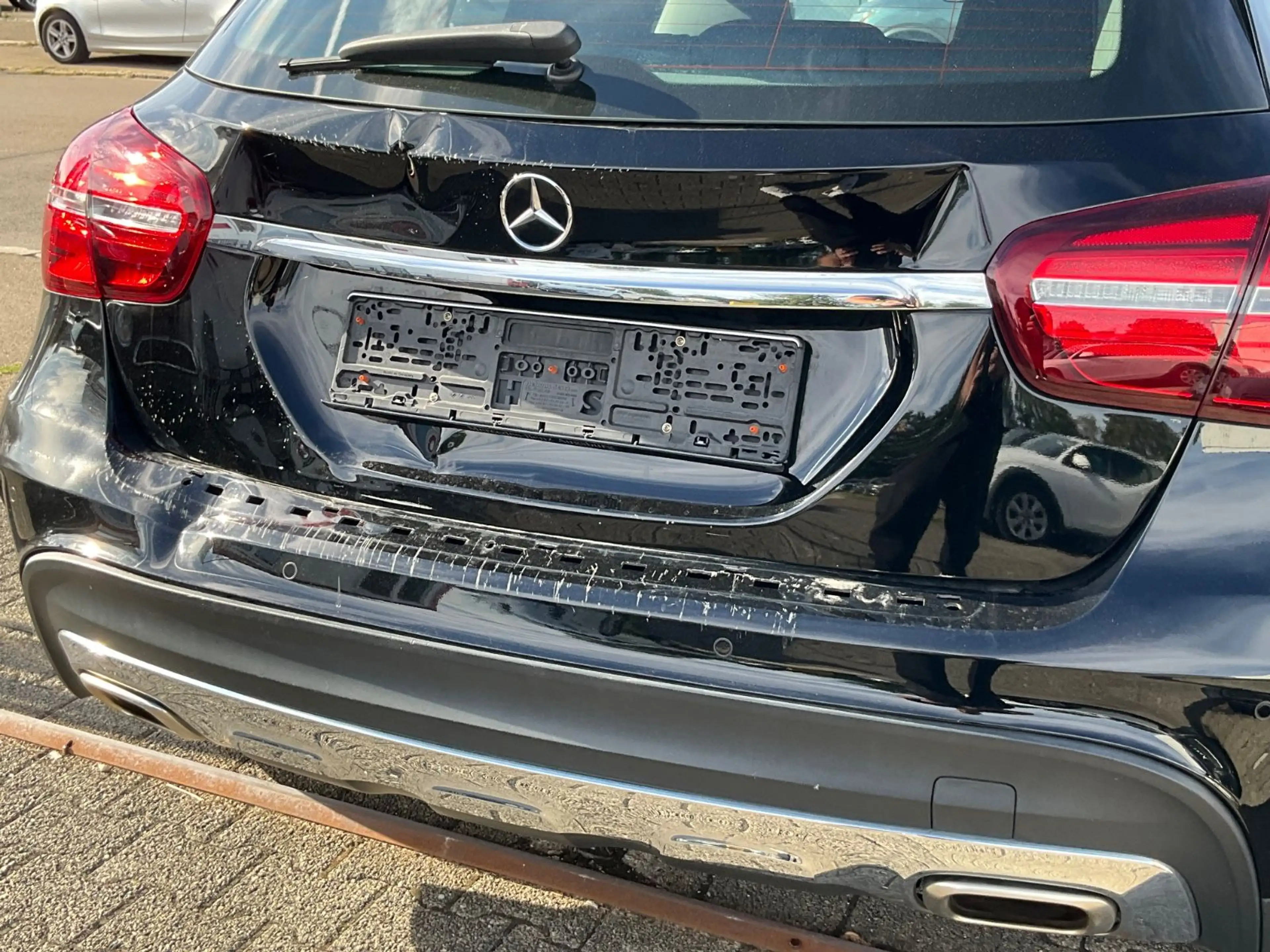 Mercedes-Benz GLA 250 4Matic . Sport + AMG Line ! — photo 9