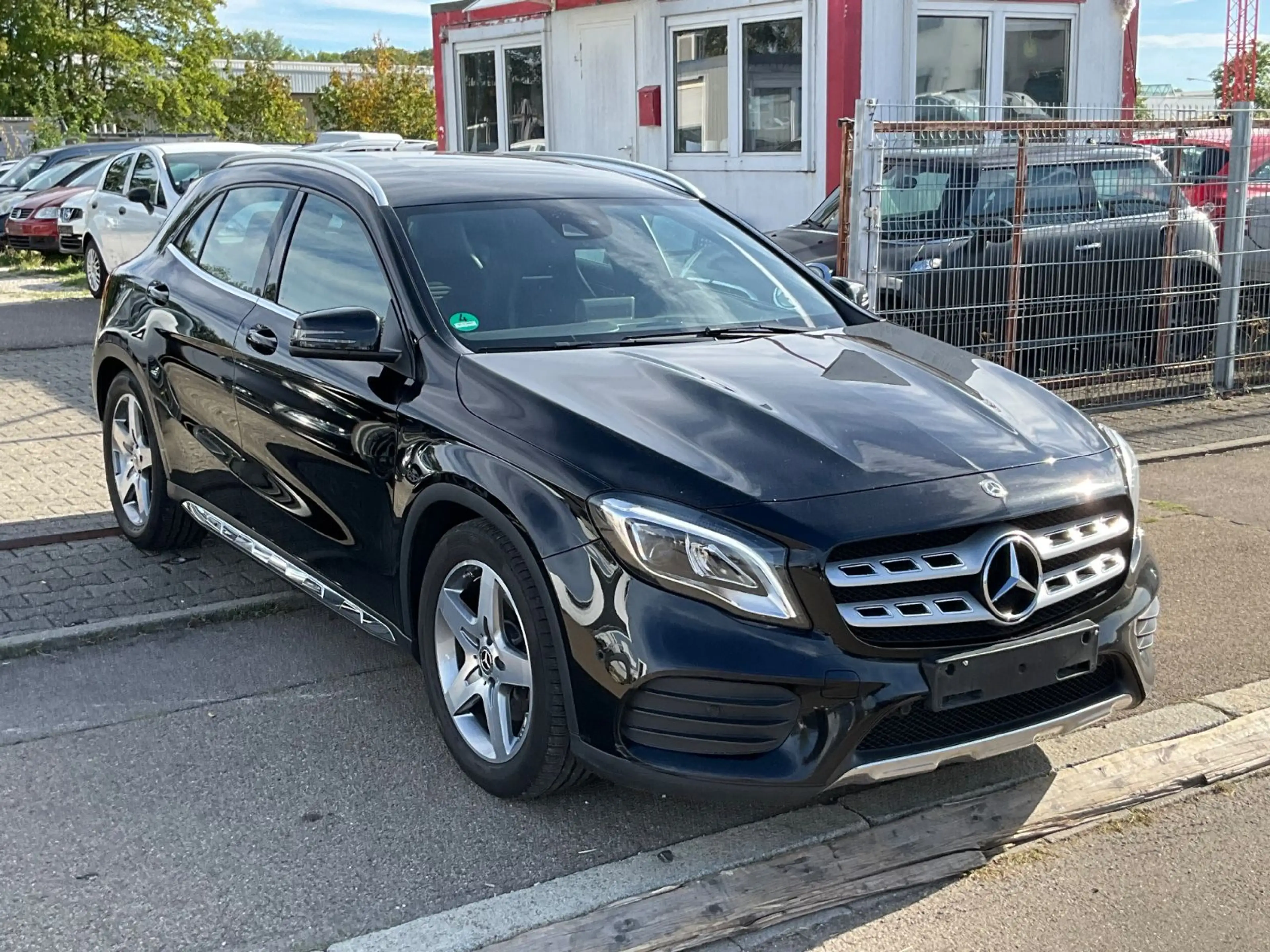 Mercedes-Benz GLA 250 4Matic . Sport + AMG Line ! — photo 3