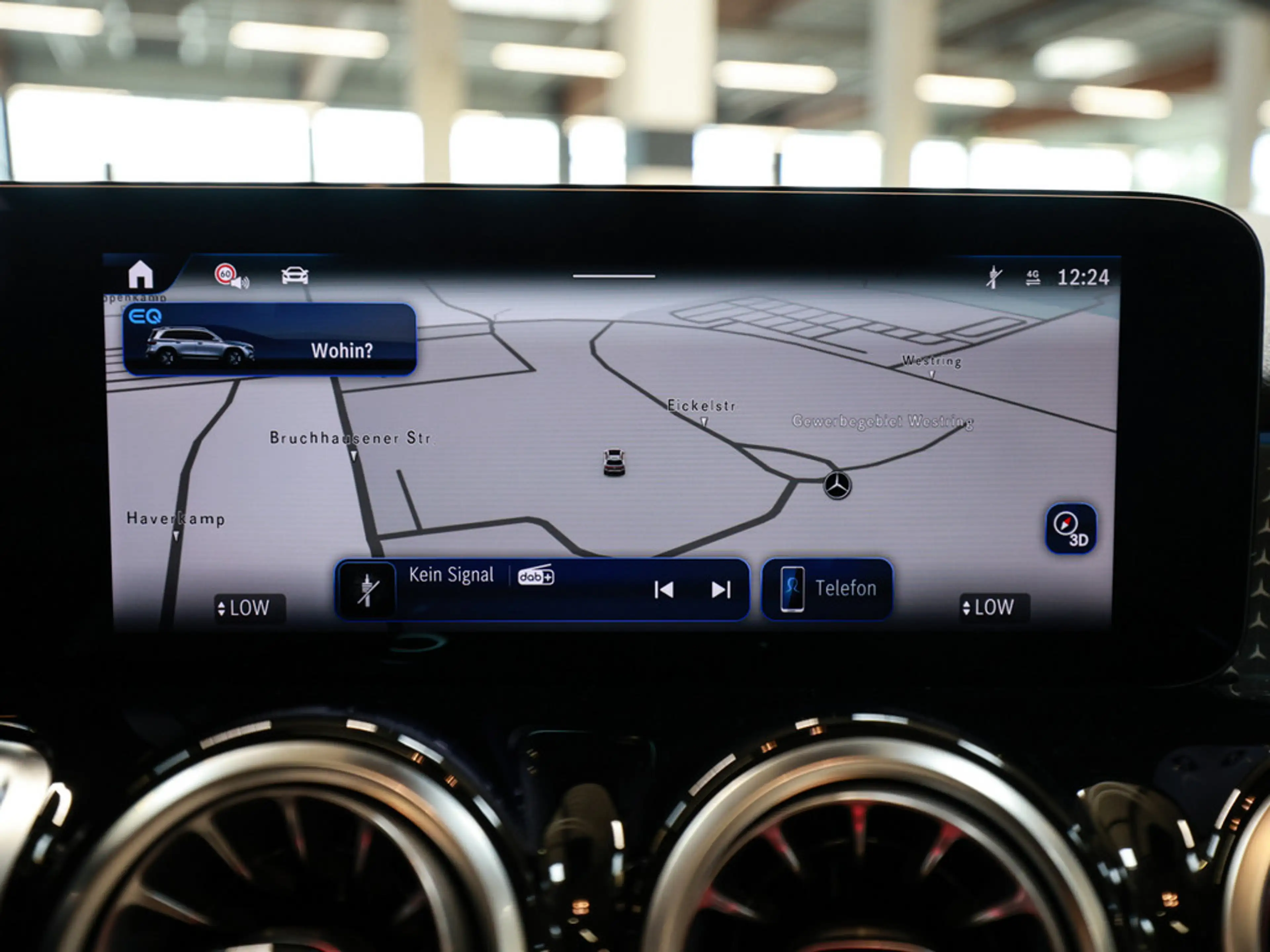 Mercedes-Benz EQB 250 + Progressive Advanced+ ACC PANO LED — photo 14